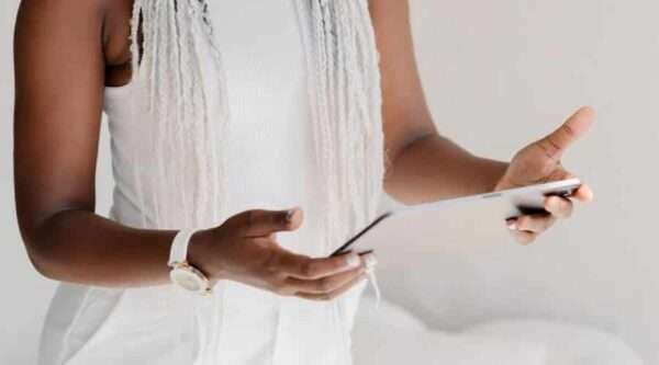 Can you Manifest by Typing in your Notes App? {Explained}