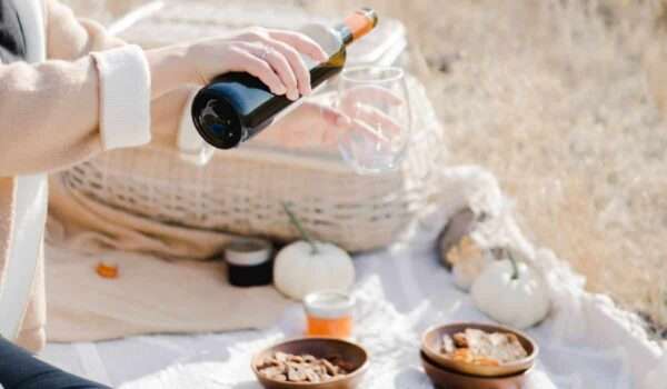 53 Cheap Date Ideas Guaranteed To Rock Your Love Life