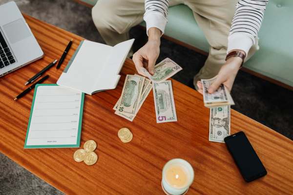 Follow a budget