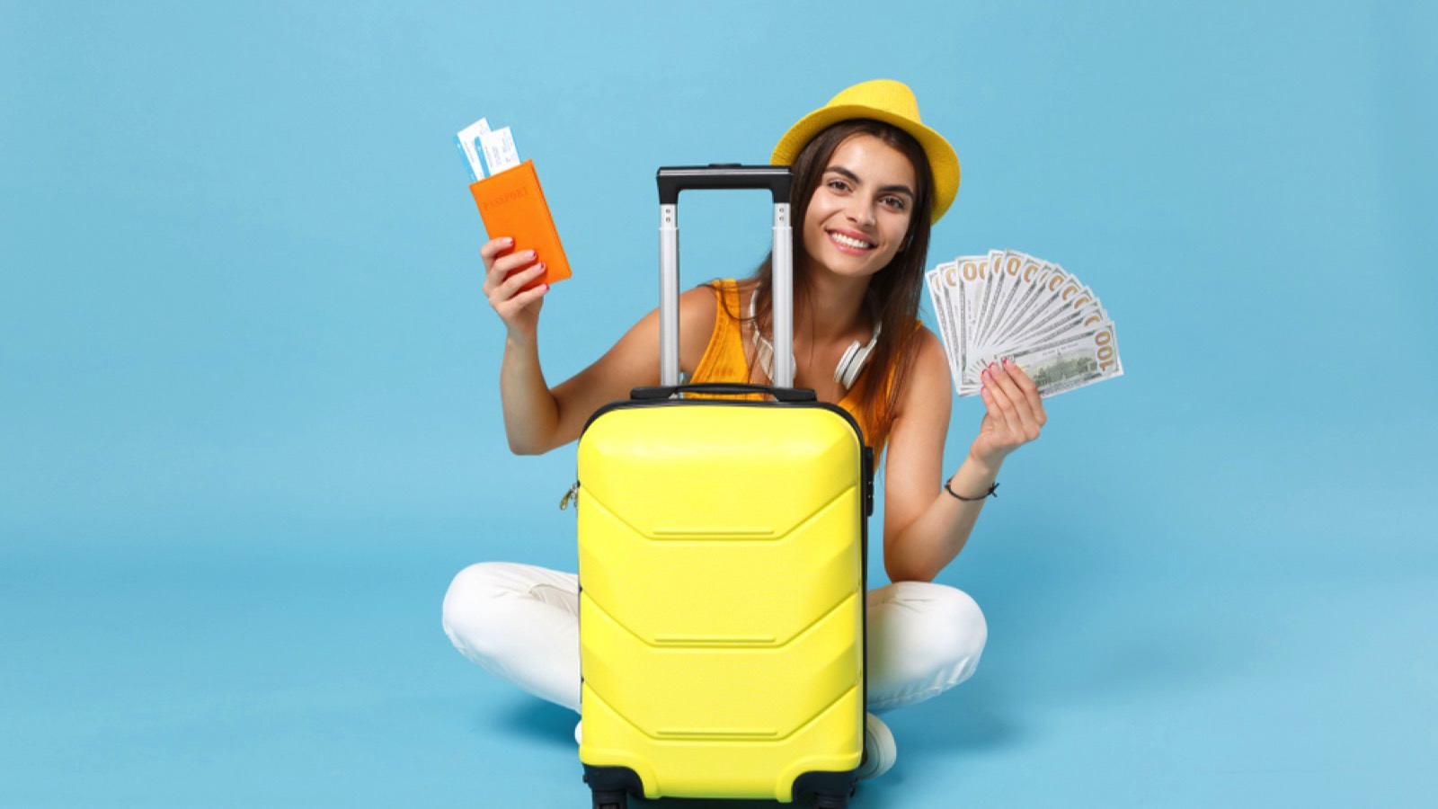 Traveler with money