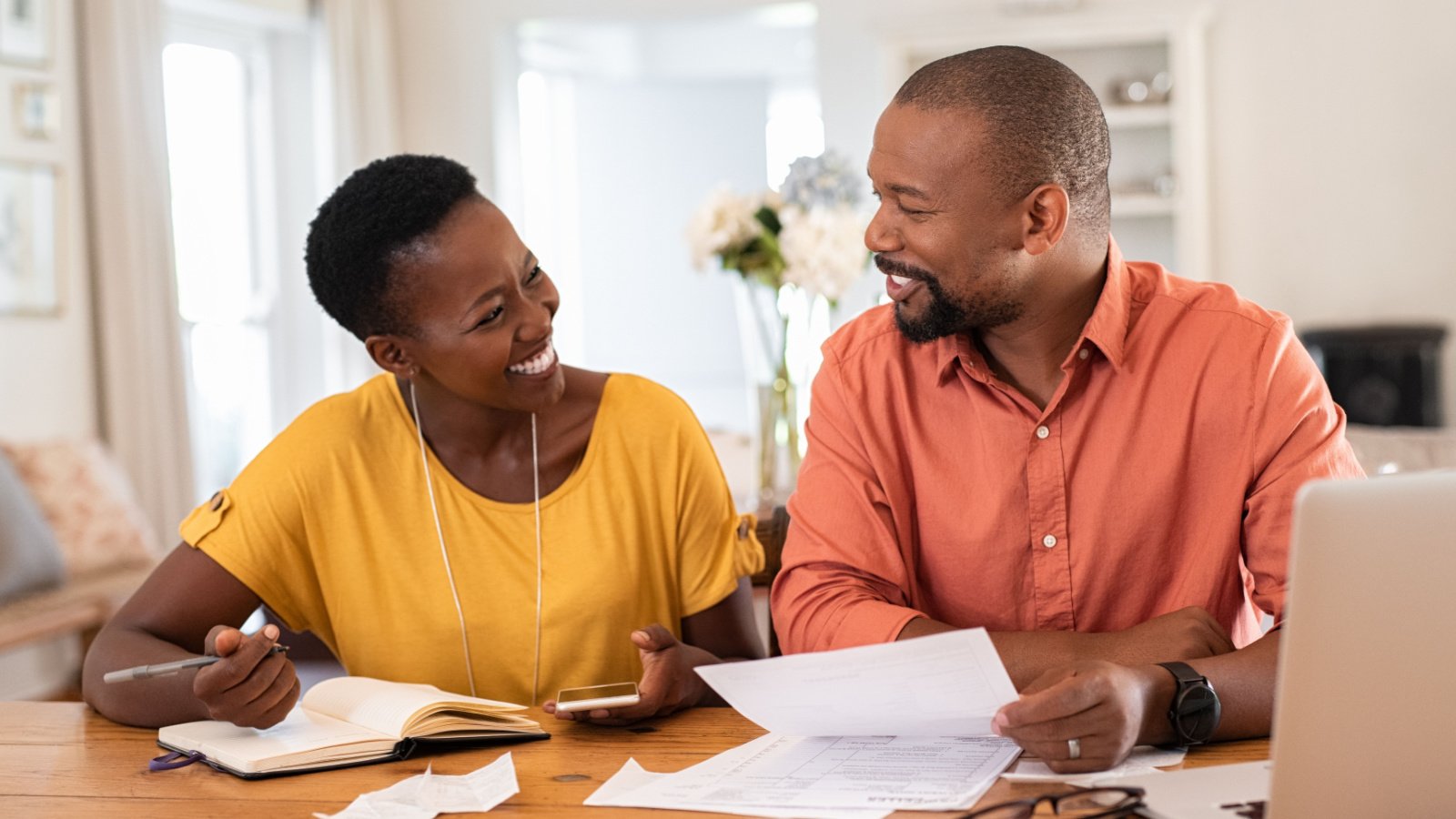 family organising budget
