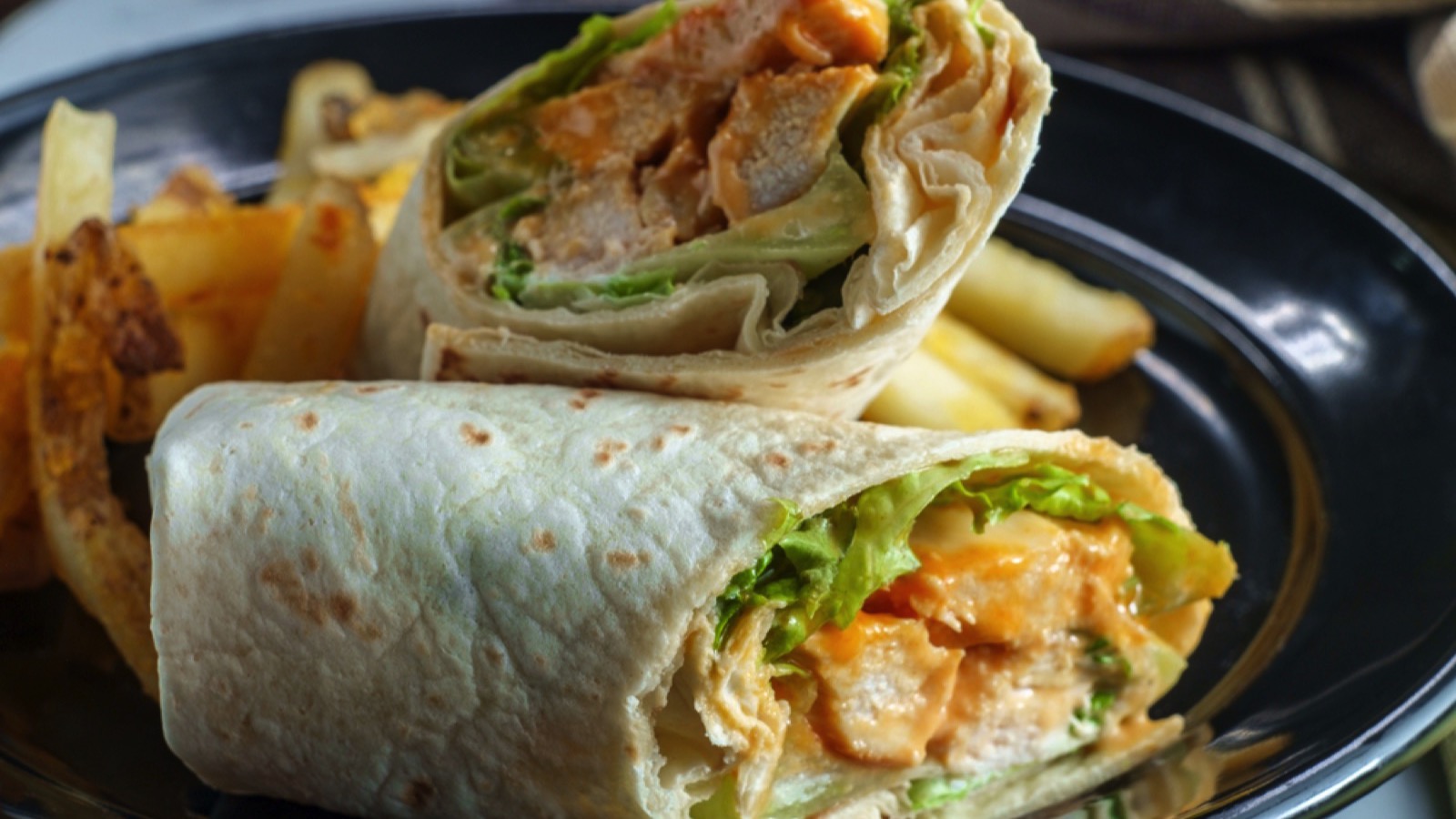 Buffalo chicken roll
