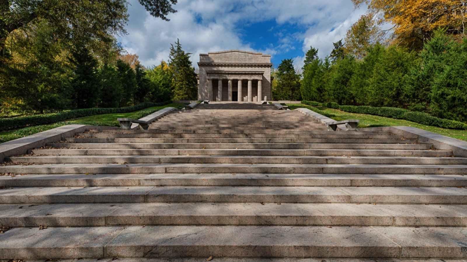 The first Lincoln Memorial building (1911) at Abraham Lincoln Birthplace National Historical Park in Hodgenville, Kentucky