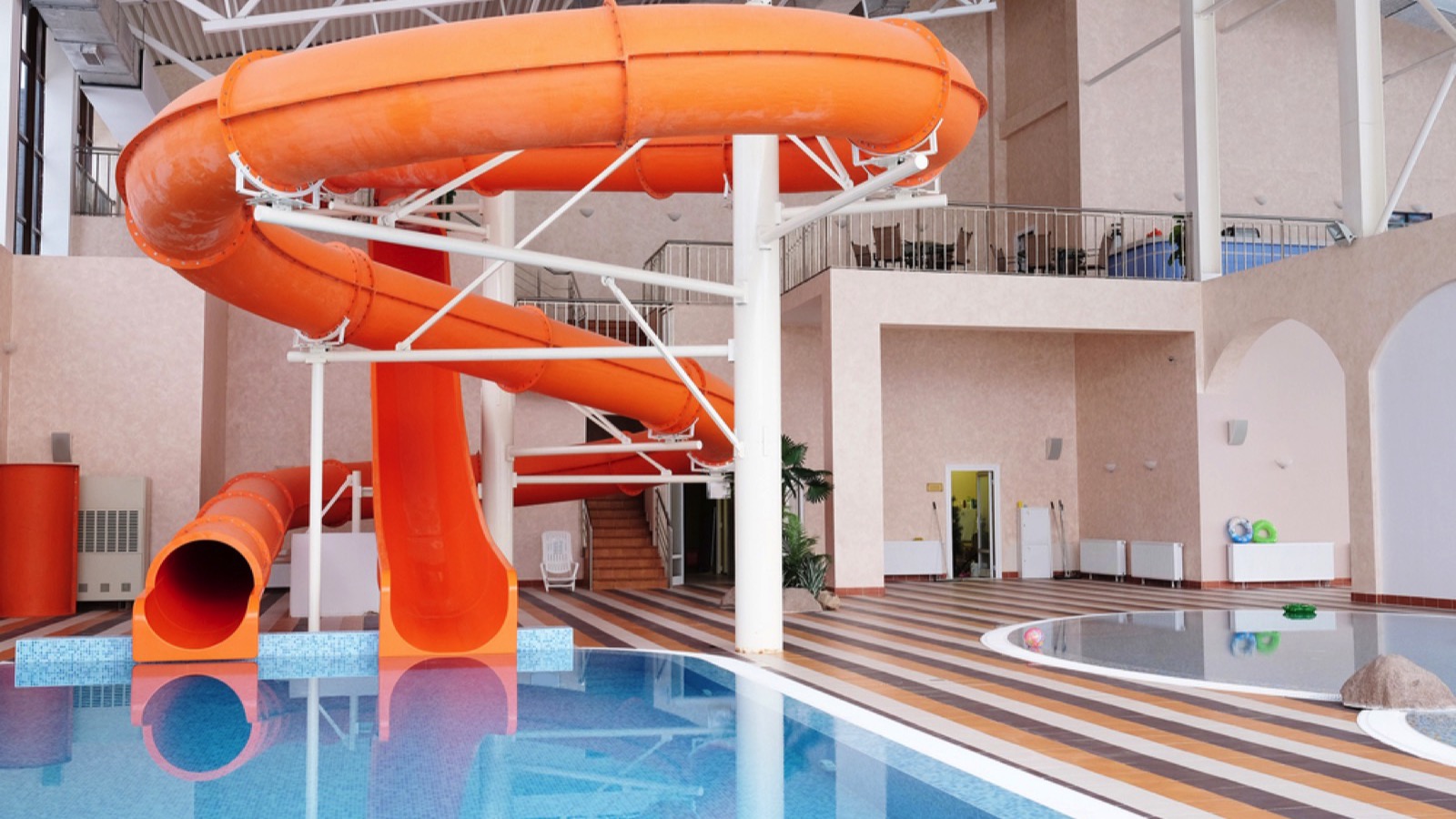 Slide in indoor water park