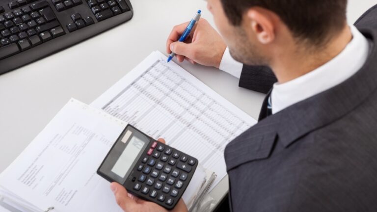 Successful,Accountant,Working,With,Financial,Data,In,The,Office