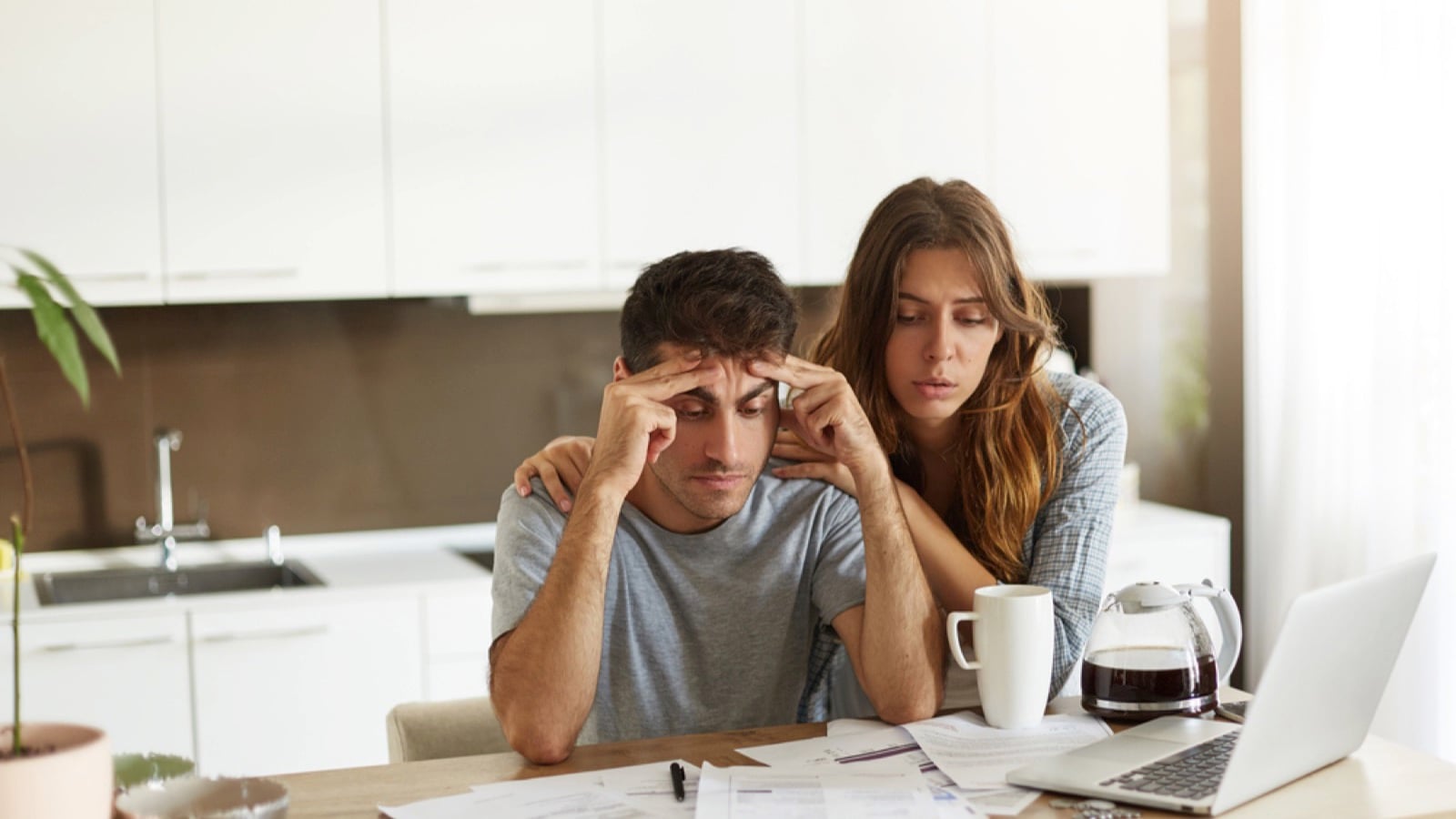 Couples stressed about make money