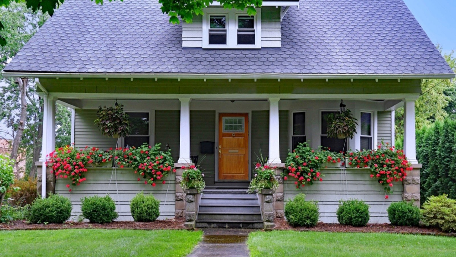15 Low-cost Hacks to Enhance Your Residence’s Curb Enchantment 15 Low-cost Hacks to Enhance Your Residence’s Curb Enchantment