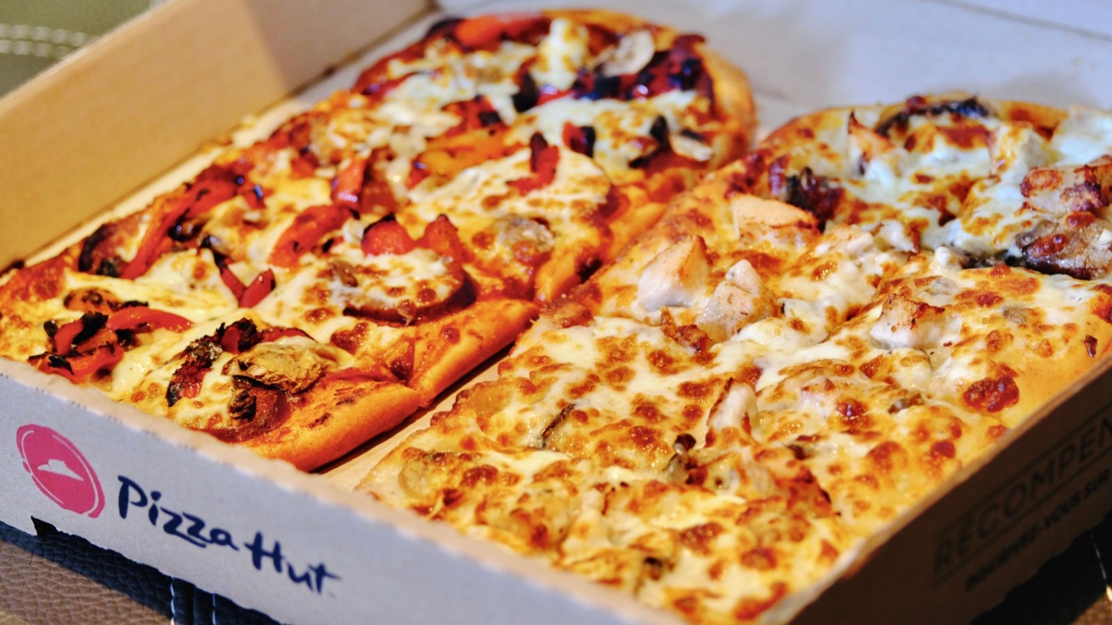 Pizza Hut flatbread pizza's