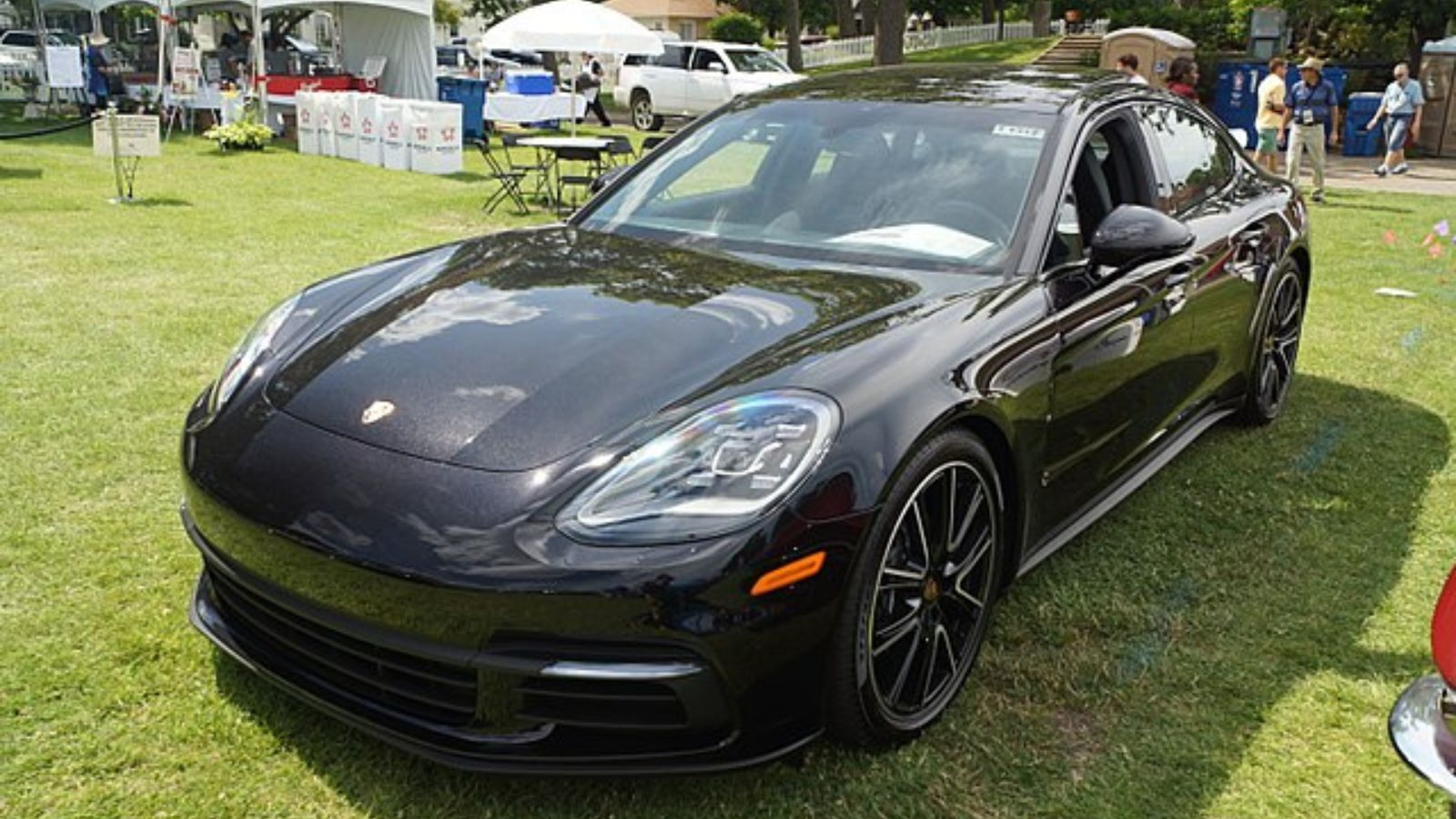 2018 Porsche Panamera 4.