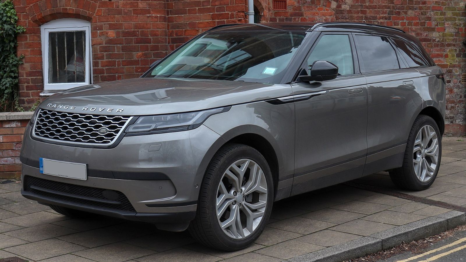 More details 2018 Land Rover Range Rover Velar HSE D24 2.0.