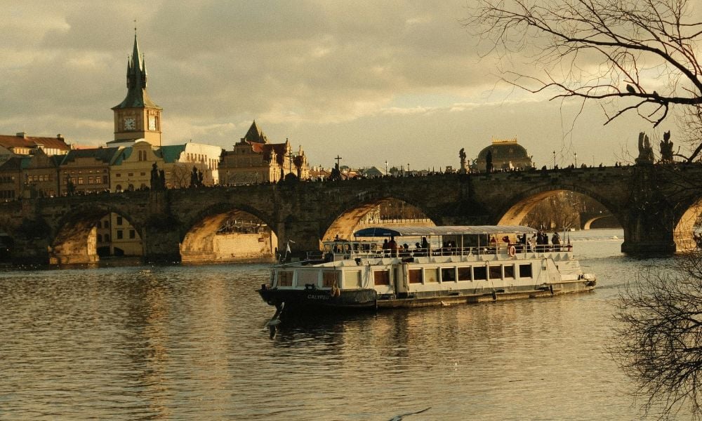 Charles Ponzi ($10 Million)