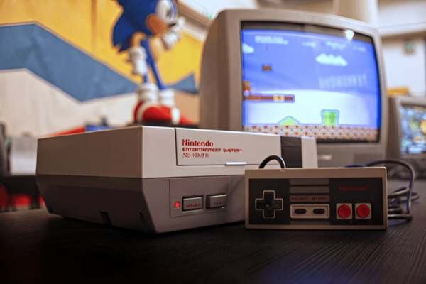 Nintendo Entertainment System (NES)