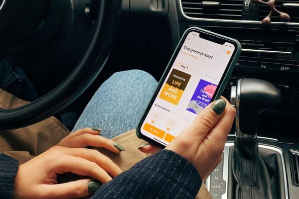 User Interface and Engagement: Minimalistic Approach