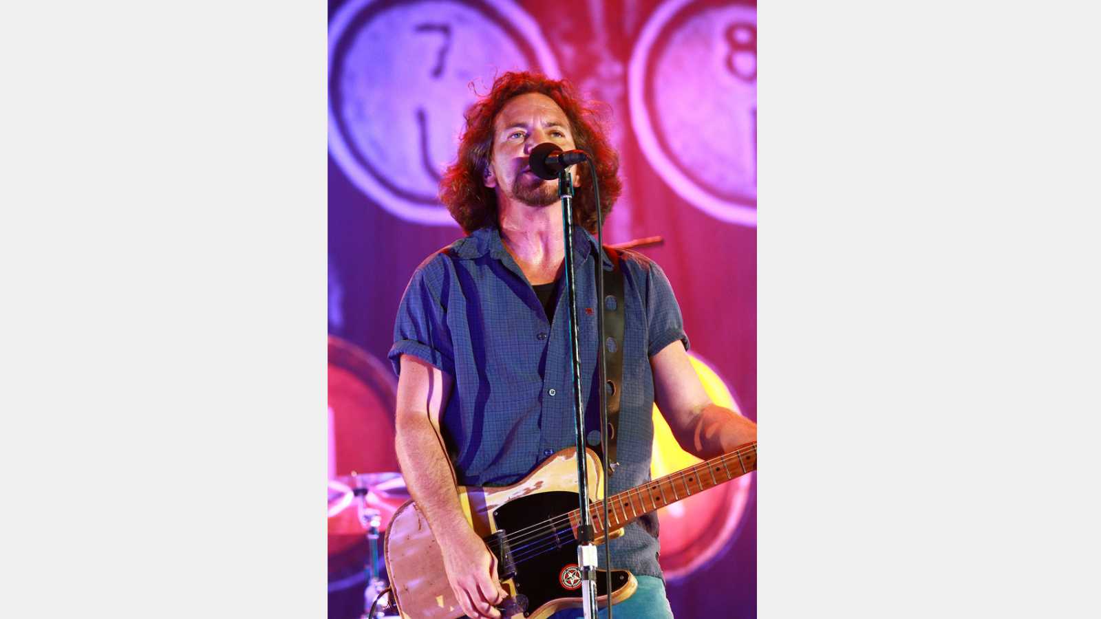 VENICE - JULY 06: Singer Eddie Vedder of the Pearl Jam during the Jammin Heinekn Festival on July 6, 2010 in San Giuliano, Venice, Italy.
