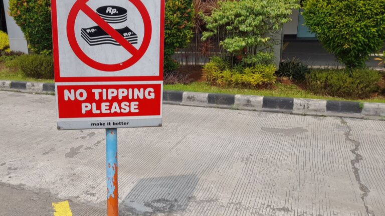 17 Instances Where Tipping Goes to Far & Isn’t Necessary