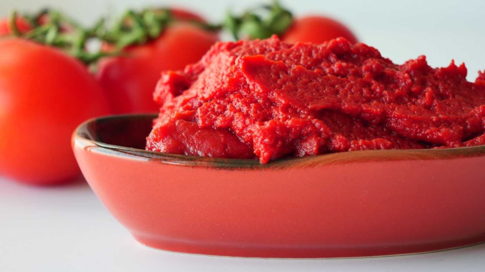 Tomato paste with ripe tomatoes.