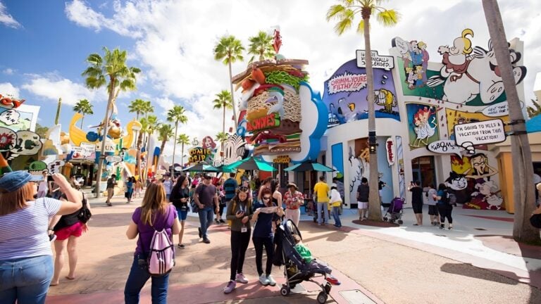 12 Tips to Save Money on Your Next Trip to Universal Studios